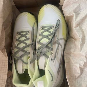 Nike W React Pegasus Trail 4 GTX - women’s 9 - BRAND NEW